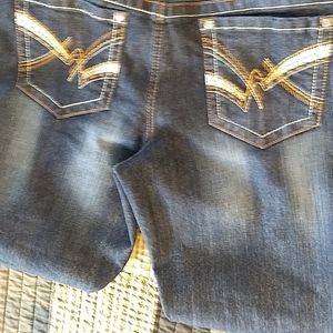 LEI Ashley lowrize boot jeans